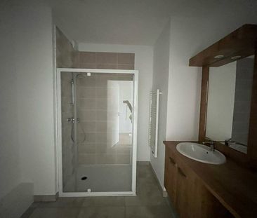 Location Appartement 1 pièce 31m² CENON 33150 - Photo 4