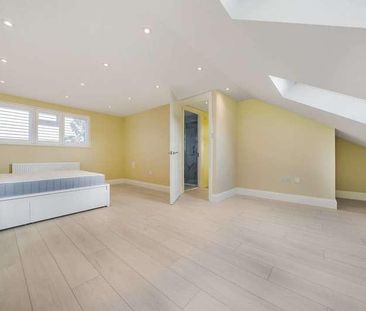 Colwood Gardens, Colliers Wood, SW19 - Photo 4