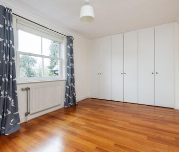 5 bedroom end of terrace house to rent - Photo 4