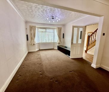 Spacious 4/5 bed semi-detached home on Repton Avenue, Derby. Set ov... - Photo 4