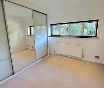 Private Road - Photo 3