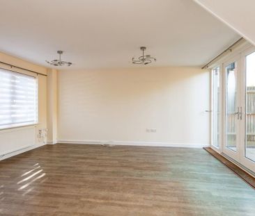 3 bedroom detached house to rent - Photo 1