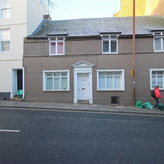 2 bedroom private hall to rent - Photo 1