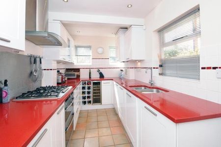2 bedroom terraced house to rent - Photo 3