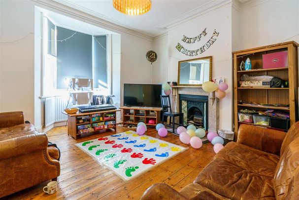 6 bedroom terraced house to rent - Photo 1