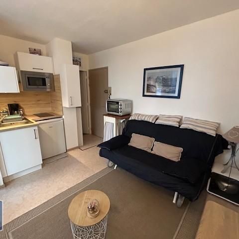 Location Appartement 1 pièce 21m² ROYAN 17200 - Photo 1