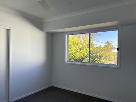 Large Family Home - Photo 3