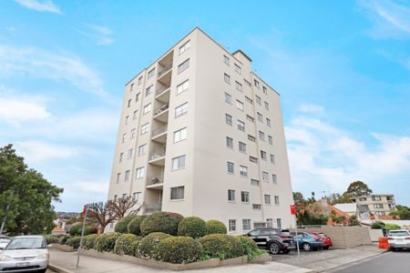 Ideally Located with Harbour Views - Photo 5