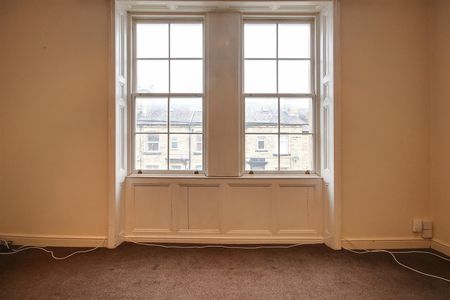 2 bed apartment to rent in Catherine Street, Elland - Photo 3