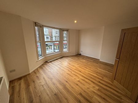 Flat to rent - Photo 2