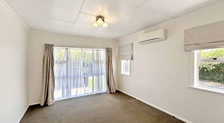 WEST END - 2 BEDROOMS - Photo 3