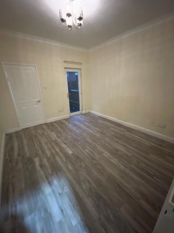 3 Bed Terraced House, Hartlepool Road, CV1 - Photo 3