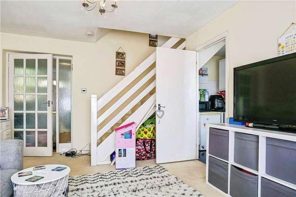 Fleetham Gardens, Lower Earley, Reading, Berkshire, RG6 - Photo 1