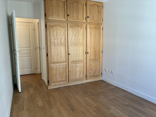 Location Appartement 2 pièces 52m² PARIS 15ème - Photo 1