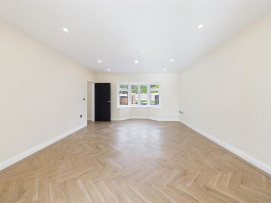 5 bedroom house to rent - Photo 1