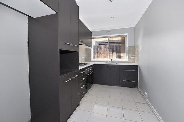 5/130-132 Hoffmans Road, Essendon VIC 3040 - Photo 1