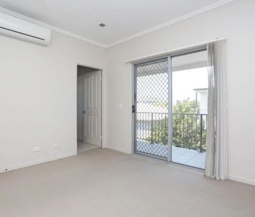 Unit 3/38 Brassey Street, Ascot. - Photo 2