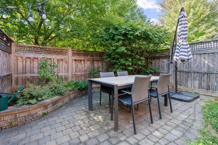 For Lease - 287 Meilleur Private, Vanier and Kingsview Park, Ontario - Photo 2