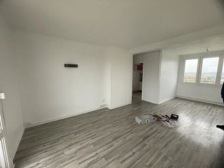 Location Appartement 4 pièces 66 m2 à Saint-Quentin - Photo 2