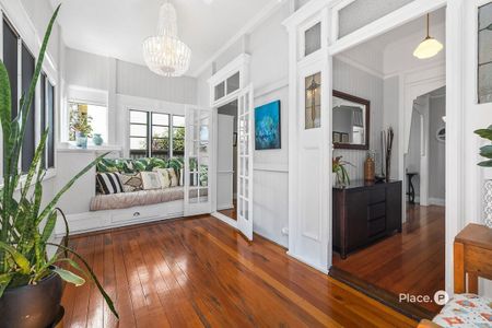 Bowen Hills - Photo 3