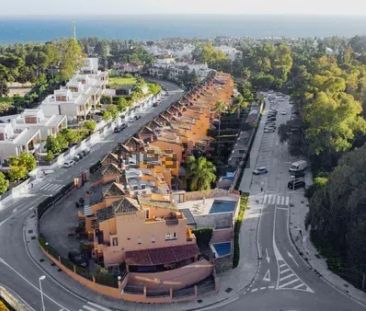 Alquiler de chalet adosado en Calle Cerquilla de Nagûeles, 12 - Photo 1