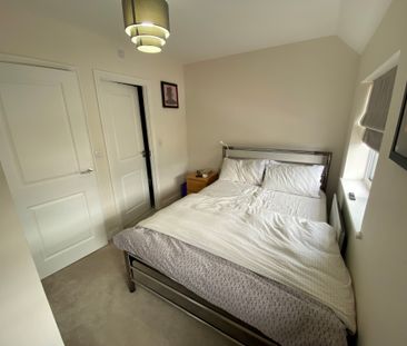 Bletchley Way, Leeds, Horsforth - Photo 6