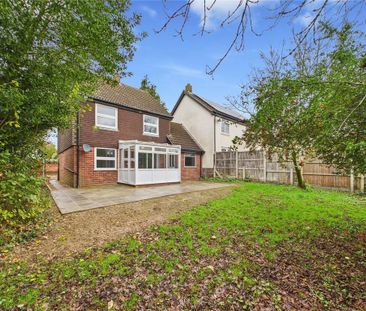 3 bedroom detached house to rent - Photo 5