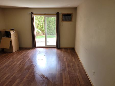 Spacious 2-Bedroom, 2-Bathroom Condo - Photo 3