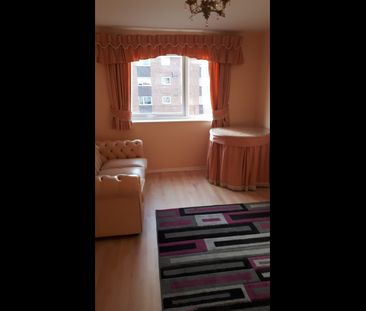 1 Bed Flat, Gurney Close, IG11 - Photo 1