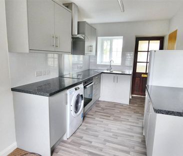 2 bedroom detached house to rent - Photo 4
