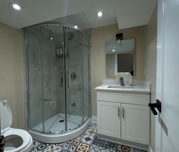 For Lease - 746 Leslie Valley Drive Unit# Lower, Newmarket, Ontario - Photo 4