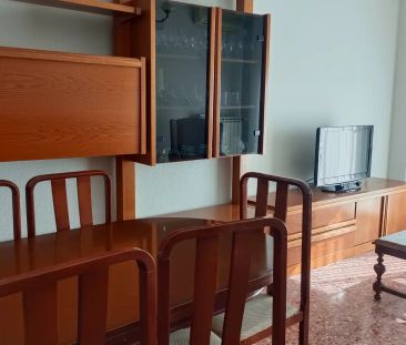 Piso de alquiler en Carrer del Bisbe Ruano, Instituts - Universitat - Photo 2