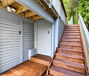 MODERN FULLY FURNISHED - Photo 6