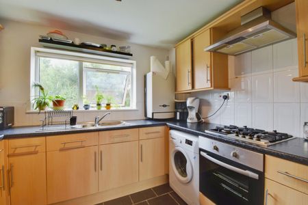2 bedroom apartment to rent - Photo 3