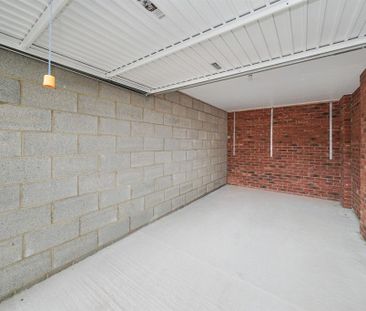 4 bedroom semi-detached house to rent - Photo 4