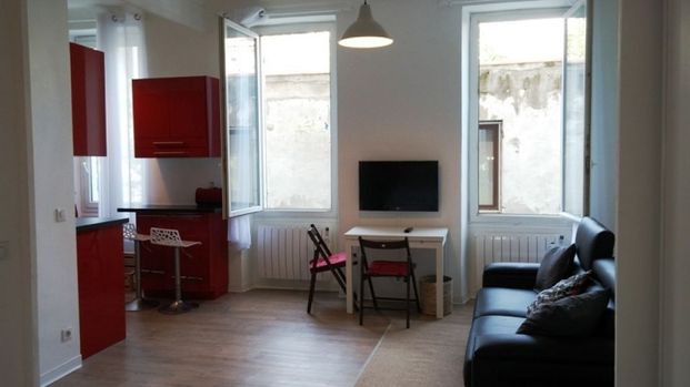 Appartement 2 pièces 34m2 MARSEILLE 6EME 640 euros - Photo 1