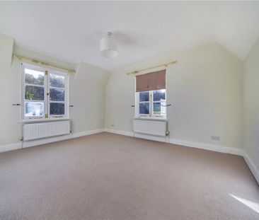 4 bedroom detached house to rent - Photo 5