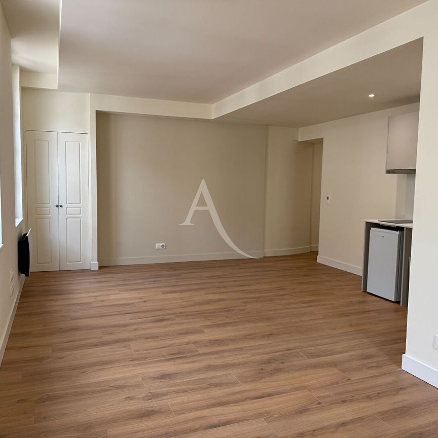 Location appartement 1 pièce, 35.96m², Saintes - Photo 1