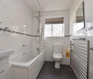 Southern Avenue, Redhill, RH1 - Photo 6