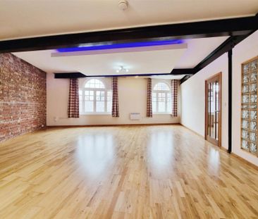 2 Bedroom Apartment to Rent in High Street, Rushden, NN10 - Photo 2