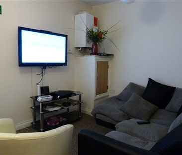 Lovely 5 bed all ensuite apartment - Photo 1