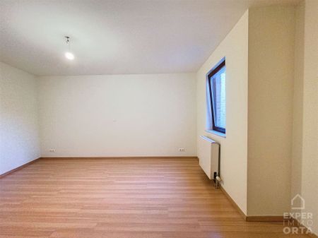 Duplex met 2 kamers, balkon en parking - Foto 3