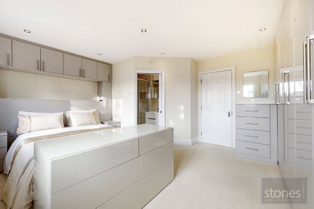 Greenfield Drive, London - Photo 2