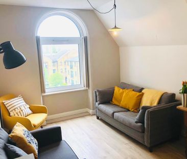 1 Bed Flat, The Lecture Hall, E1 - Photo 3