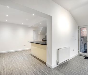 3 bedroom detached house to rent - Photo 5