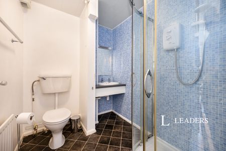 4 bedroom house to rent St. Thomass Street, Portsmouth, PO1 - Photo 5