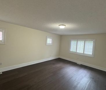 For Lease - 261 Nautical Boulevard, Oakville, Ontario - Photo 6