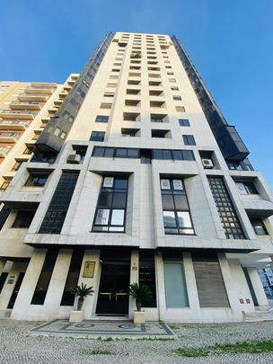 3 Bedroom Apartment with a view, Areeiro, Lisboa - Photo 1