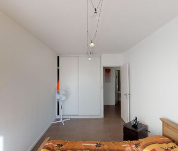 Appartement à louer - PLACE LUTON - Photo 6