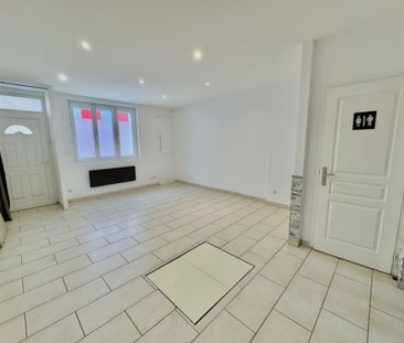 Maison de ville - 92,87 m² - LA VERPILLIERE - Photo 2